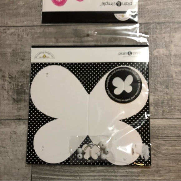 doodlebug design plain & simple large & small chipboard butterly (1 ea.) c. 2007 - Picture 10 of 15